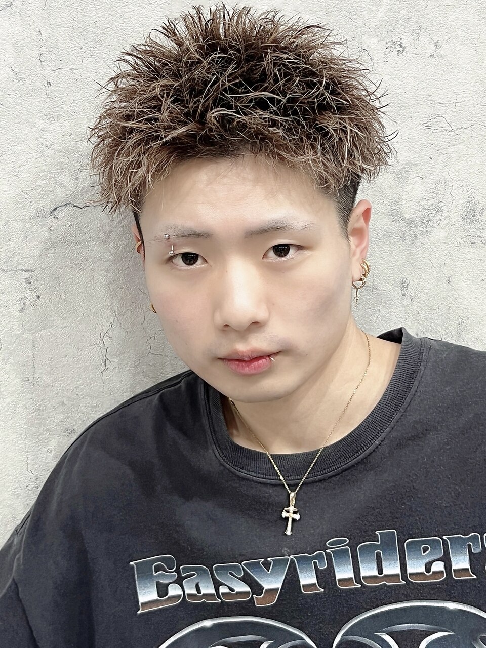 青木 真裟斗